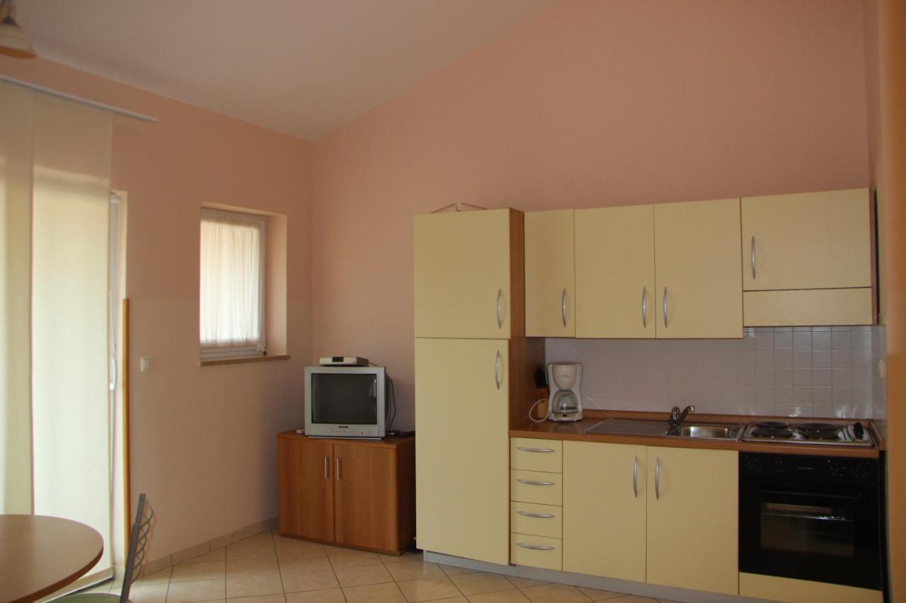 Apartments Miriam เปรมันตูรา ภายนอก รูปภาพ